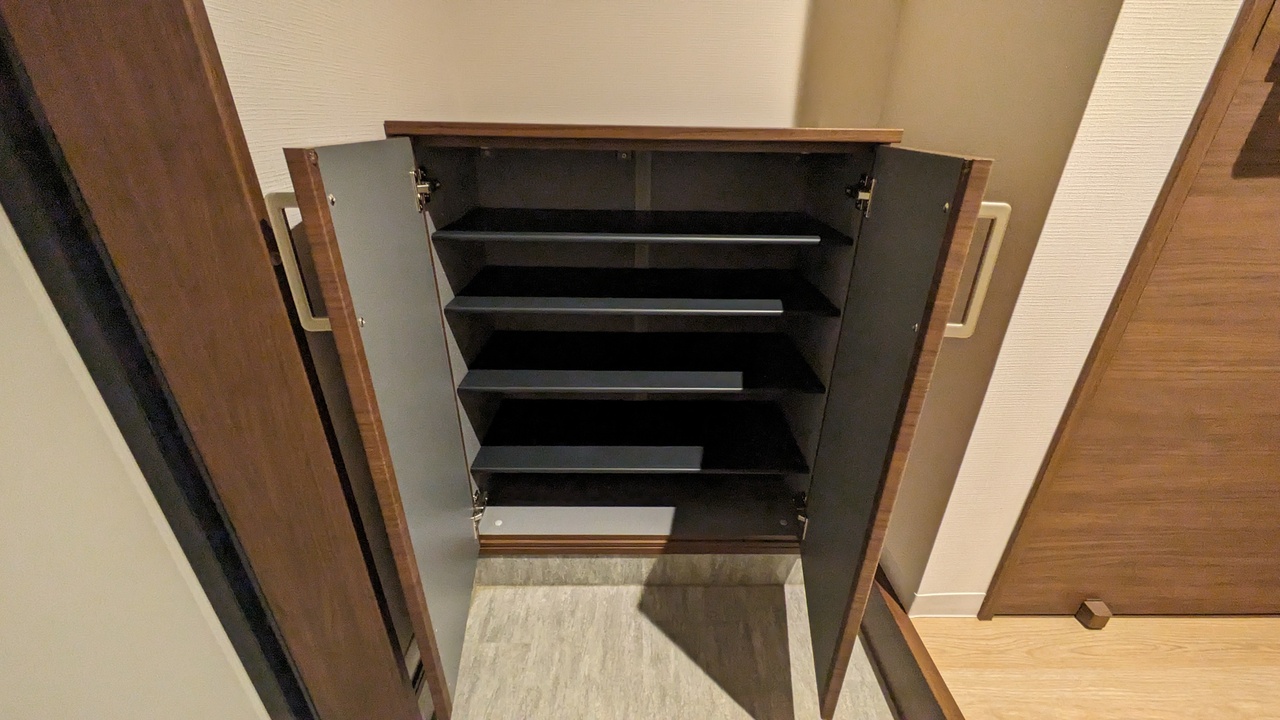 シューズボックス