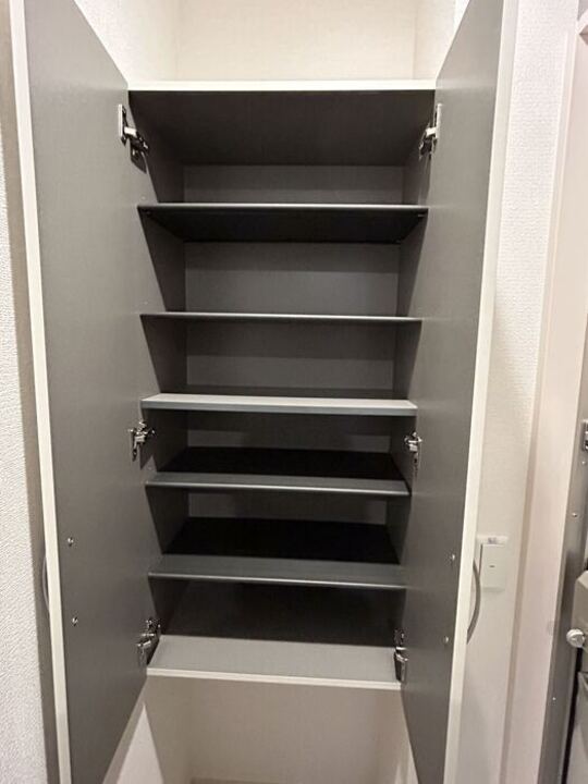 シューズボックス