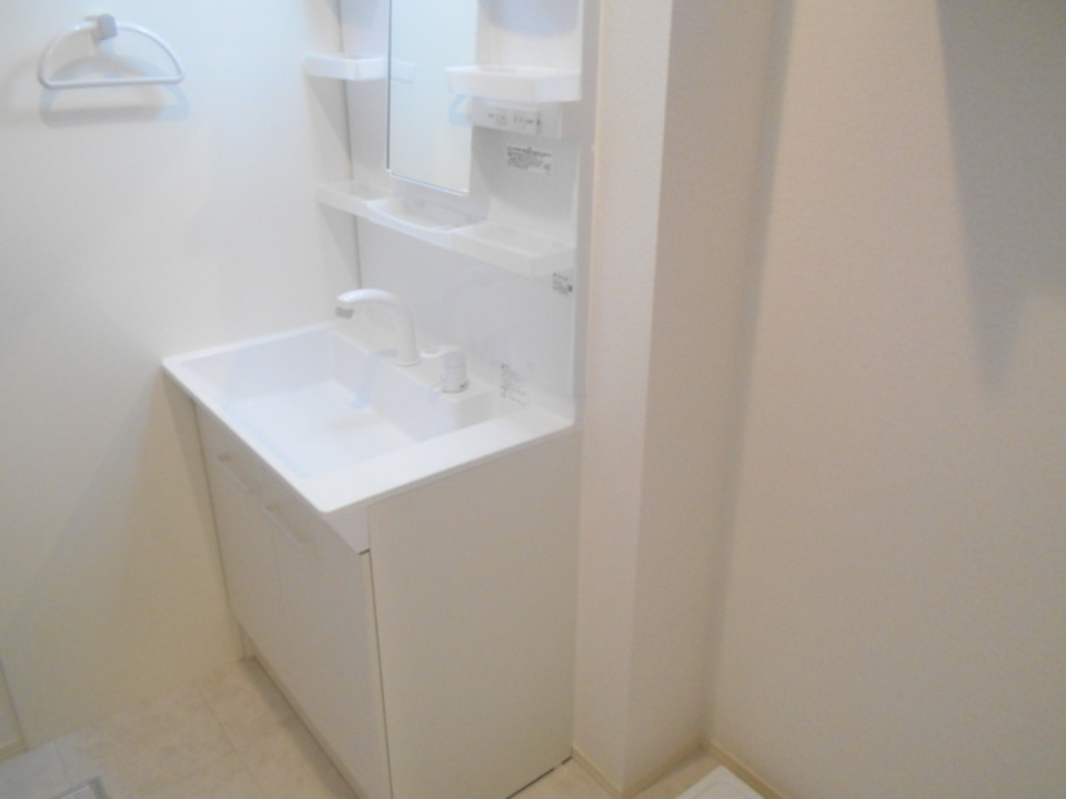 シャワー付洗面化粧台