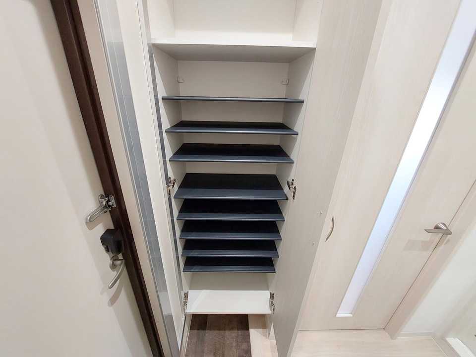 シューズボックス