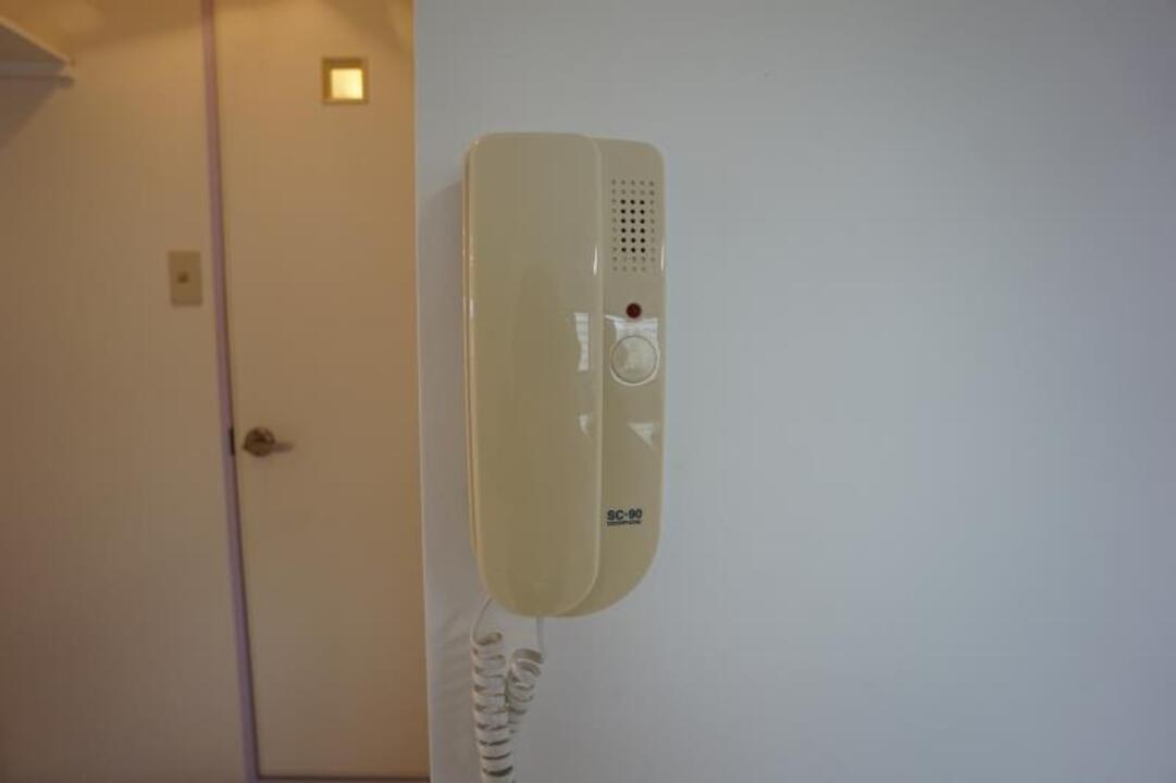 インターホン