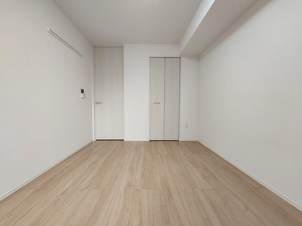 洋室（東側）