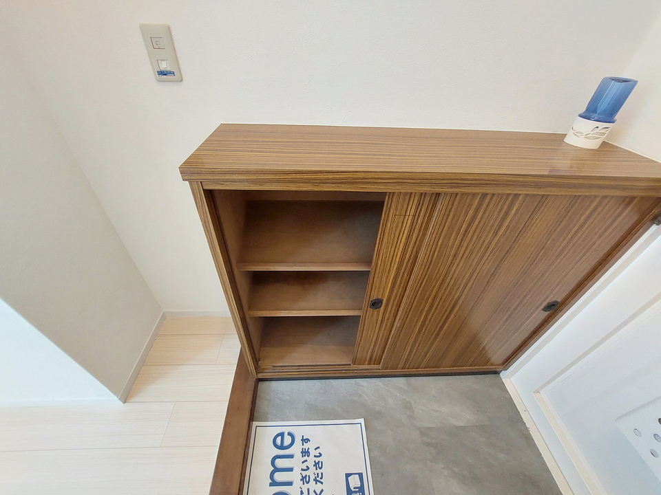 シューズボックス