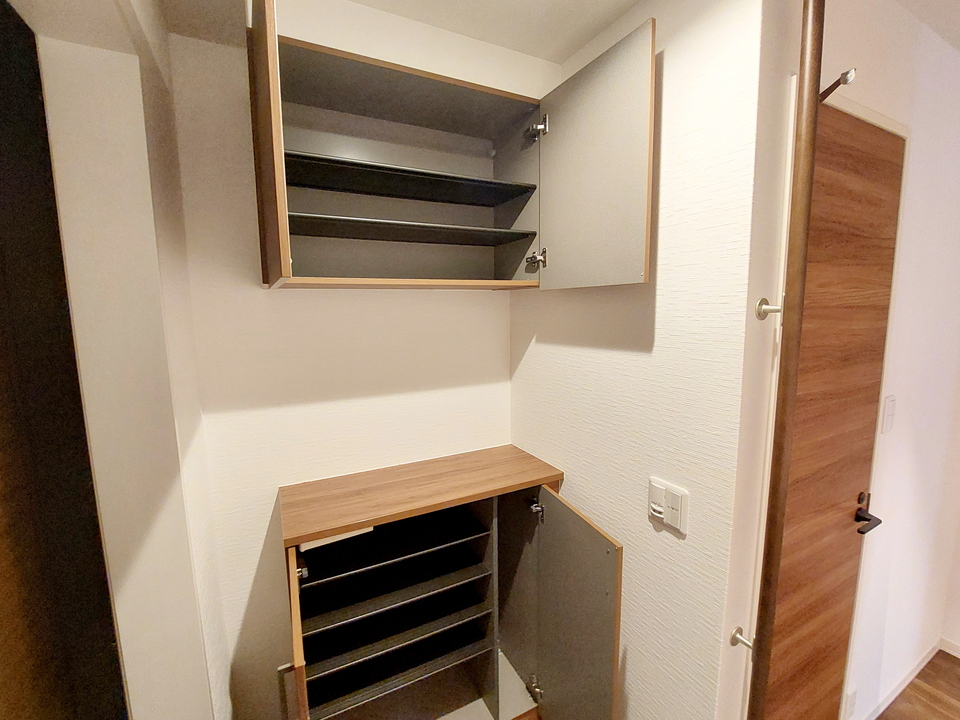 シューズボックス