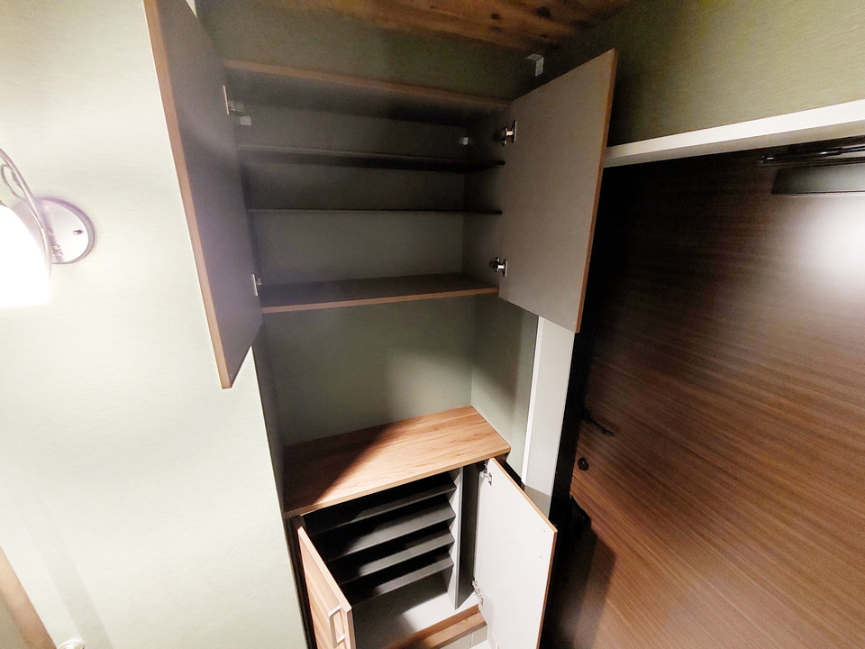 シューズボックス