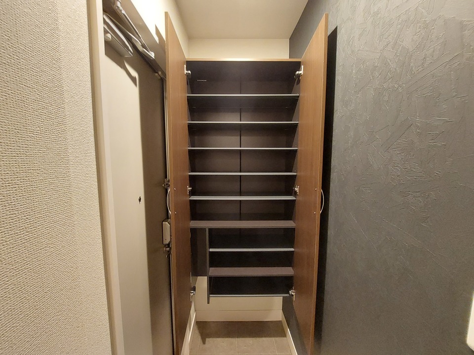 シューズボックス