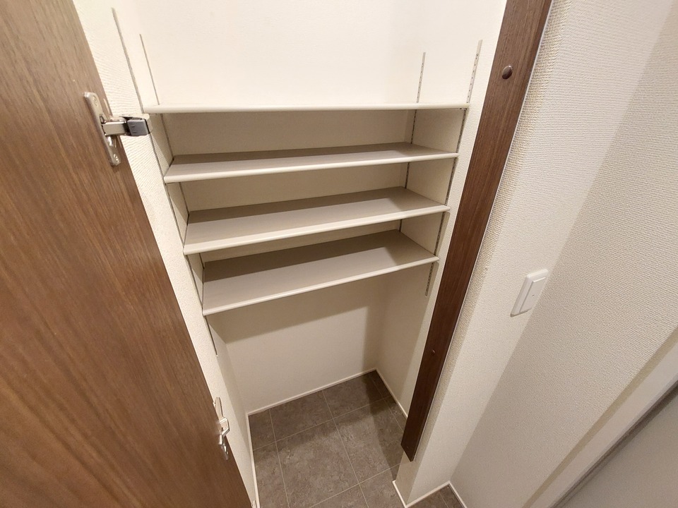 シューズボックス