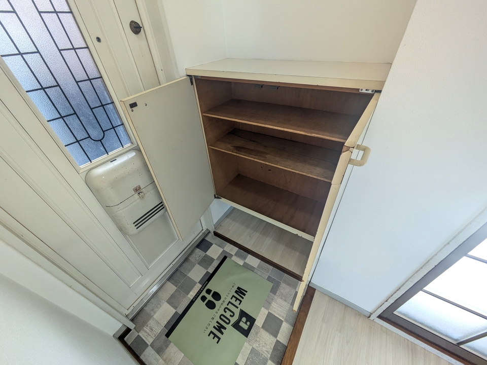 シューズボックス