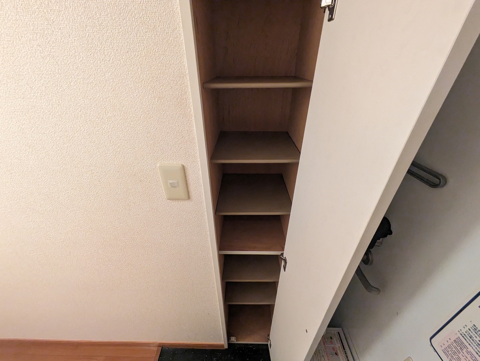 シューズボックス