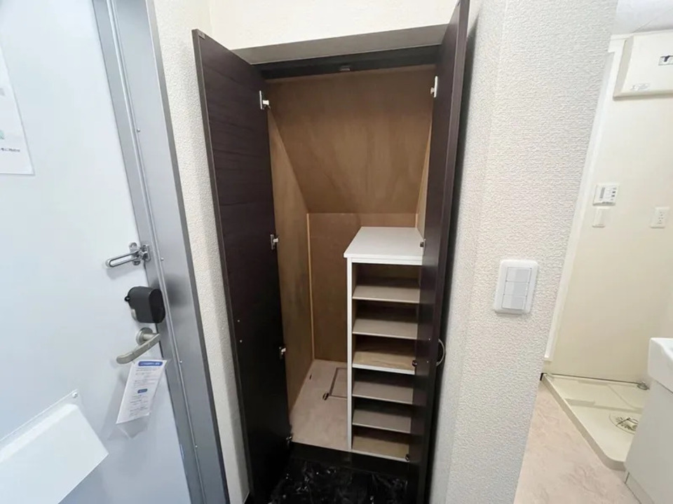 シューズボックス