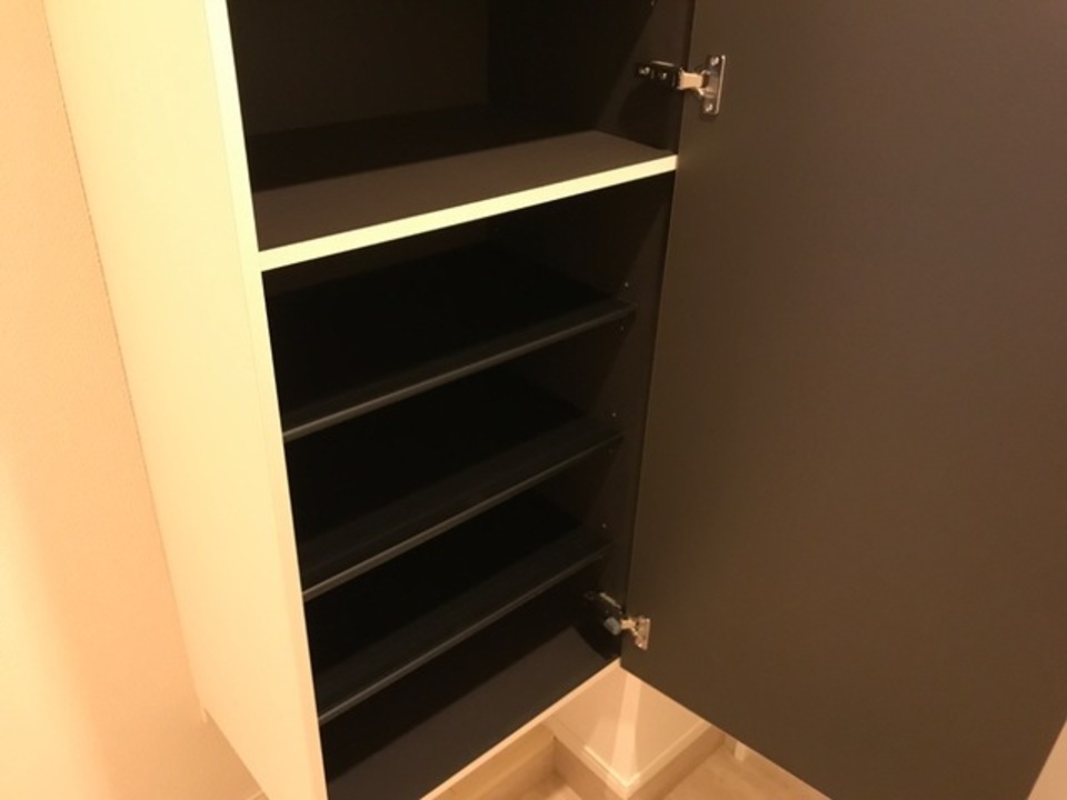 シューズボックス