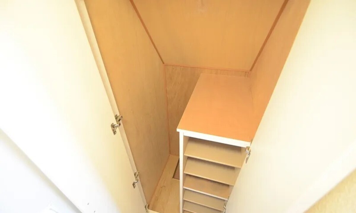 シューズボックス