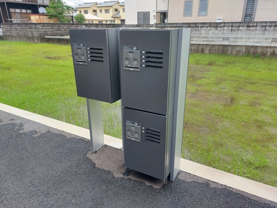 宅配ボックス