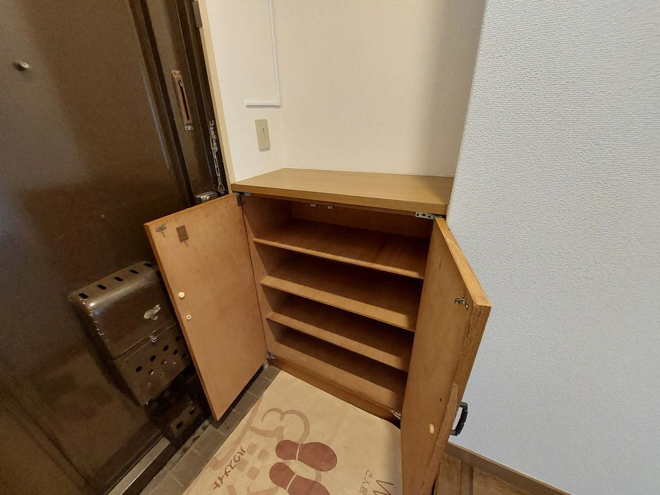 シューズボックス