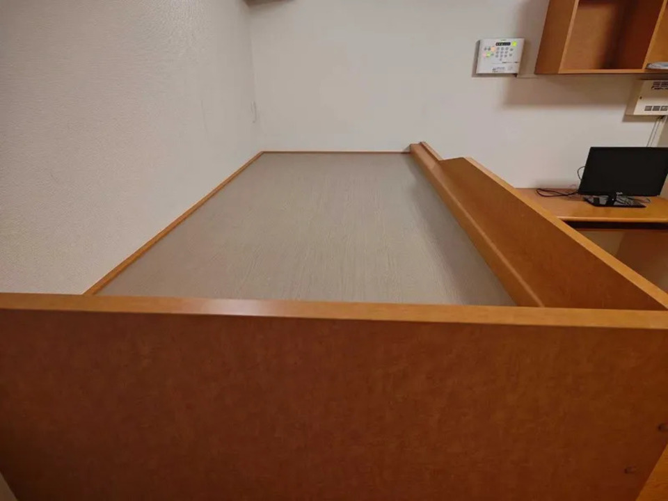 ベッド