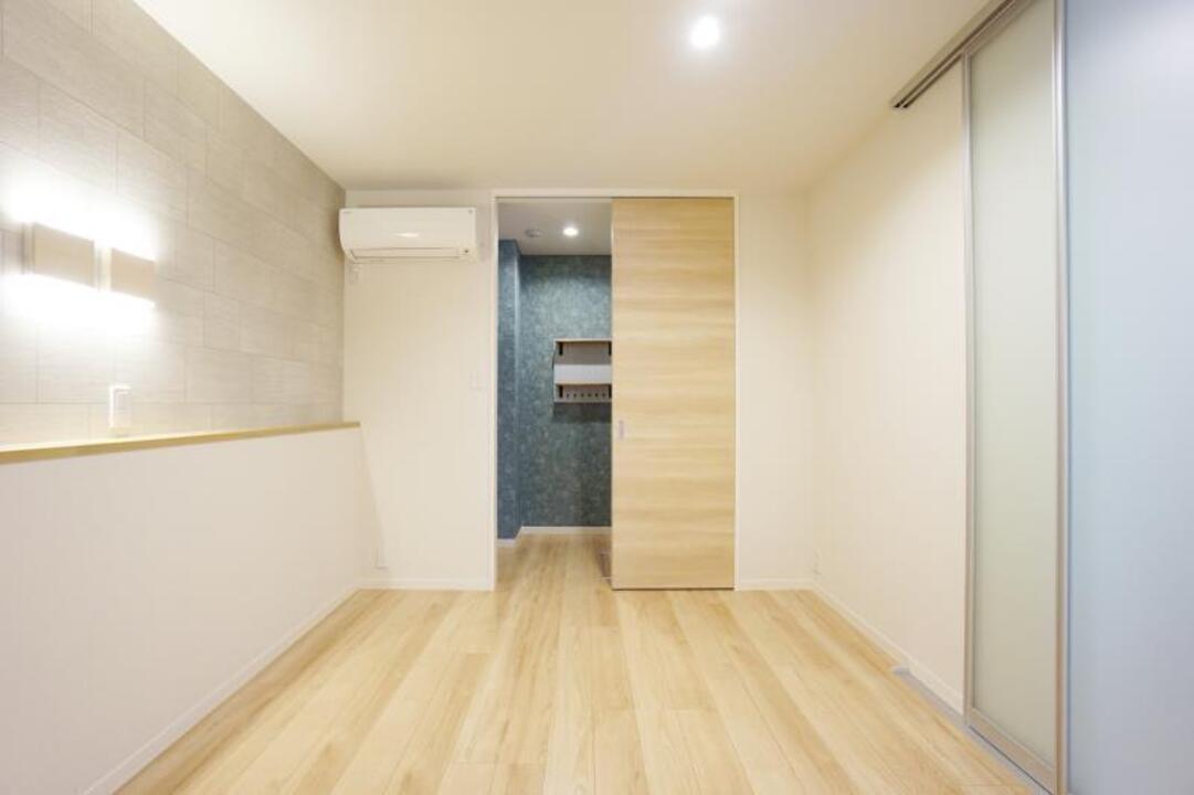 洋室6.4帖