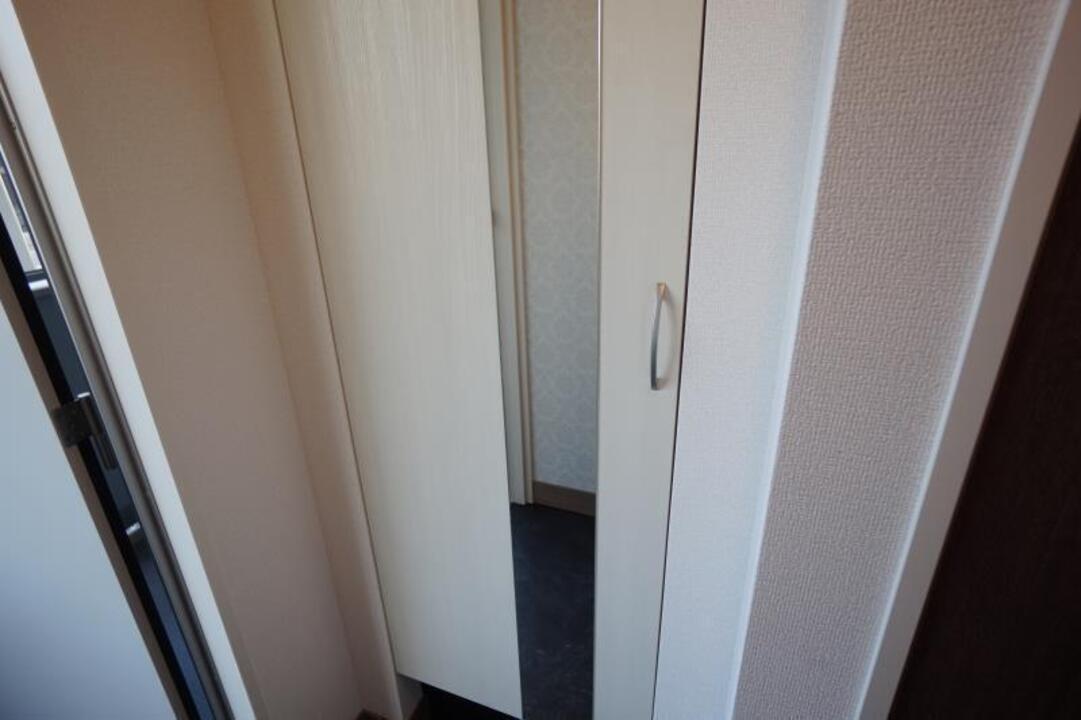 シューズボックス