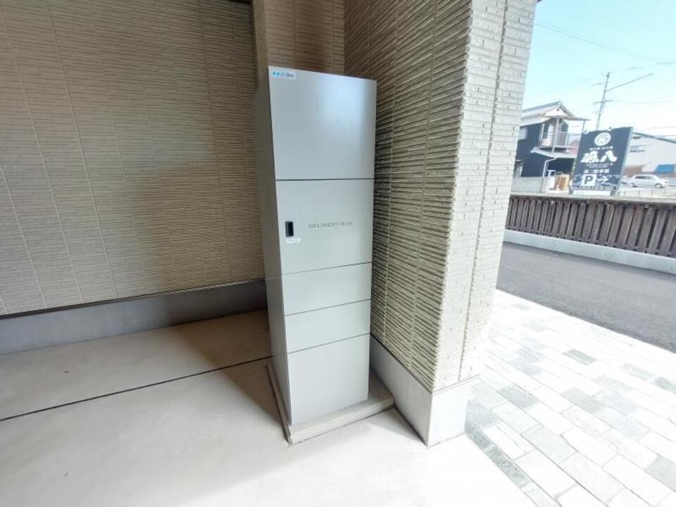 宅配ボックス