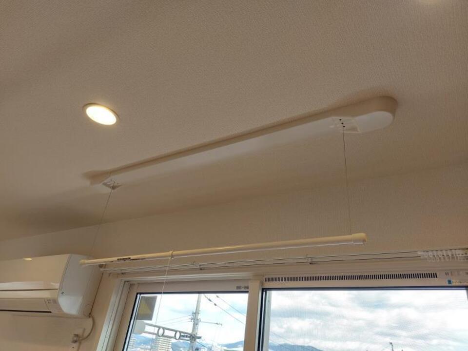 室内物干しユニット