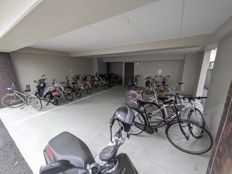 駐輪場