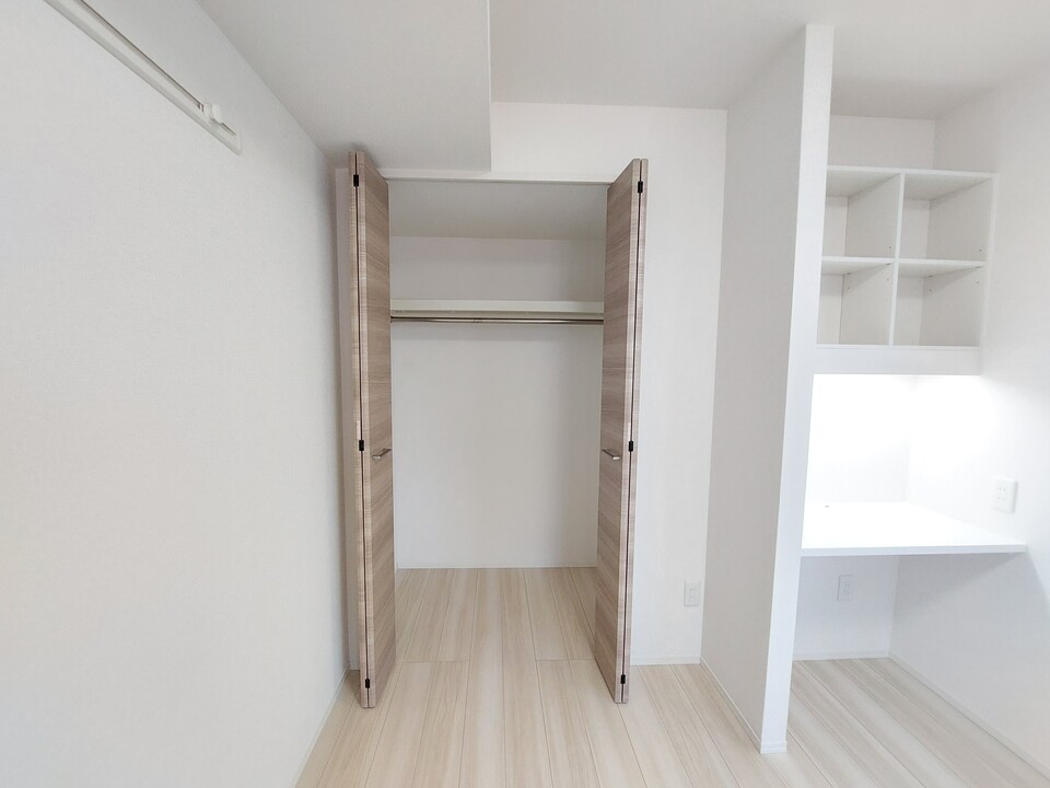 クローゼット（6帖）