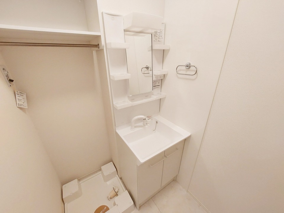 シャワー付洗面化粧台