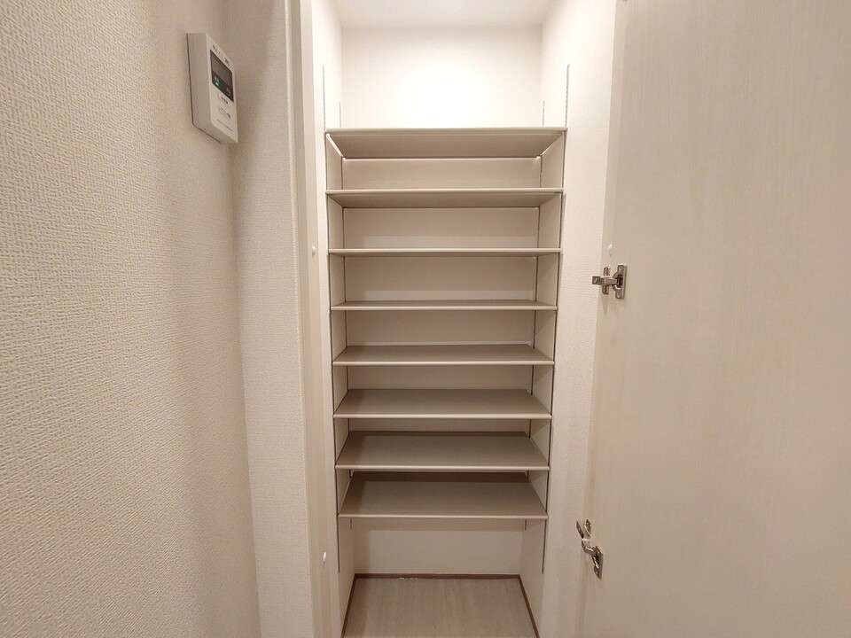 シューズボックス