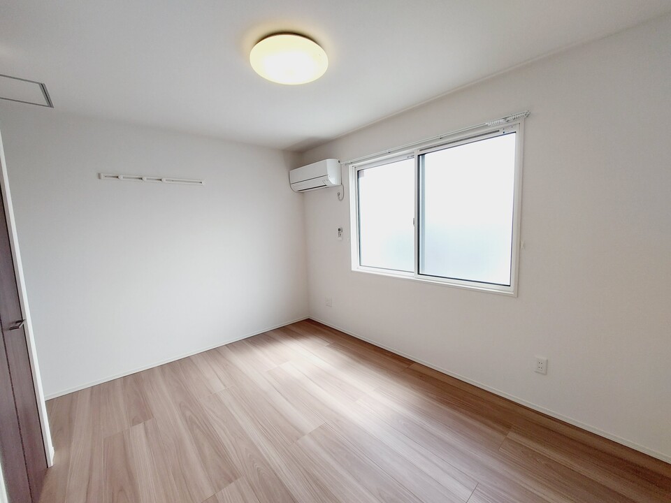 洋室6.6帖
