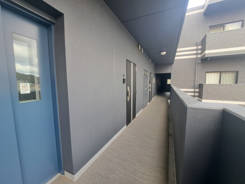 PXL_20250508_014747195