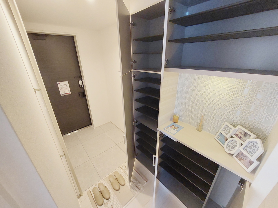 シューズボックス