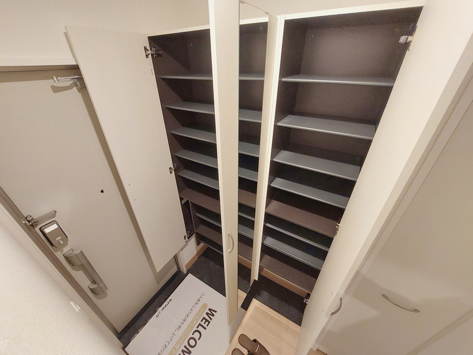 シューズボックス