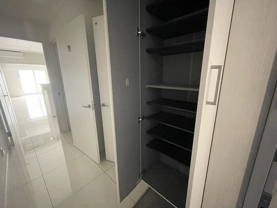 シューズボックス