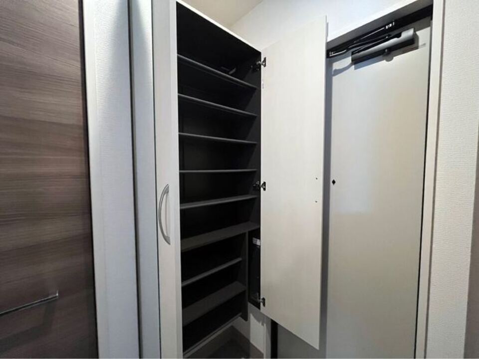 シューズボックス