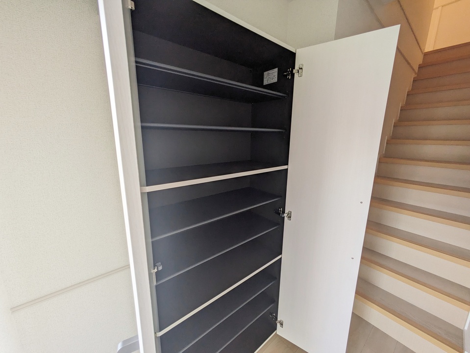 シューズボックス