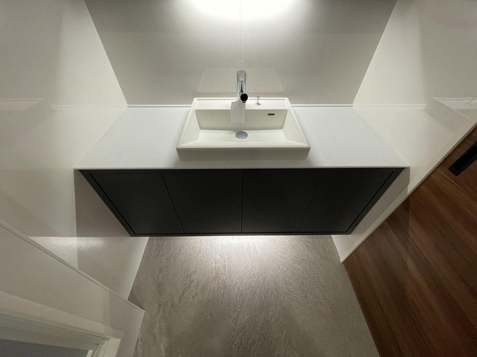 シャワー付洗面化粧台