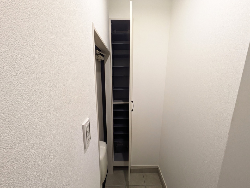 シューズボックス