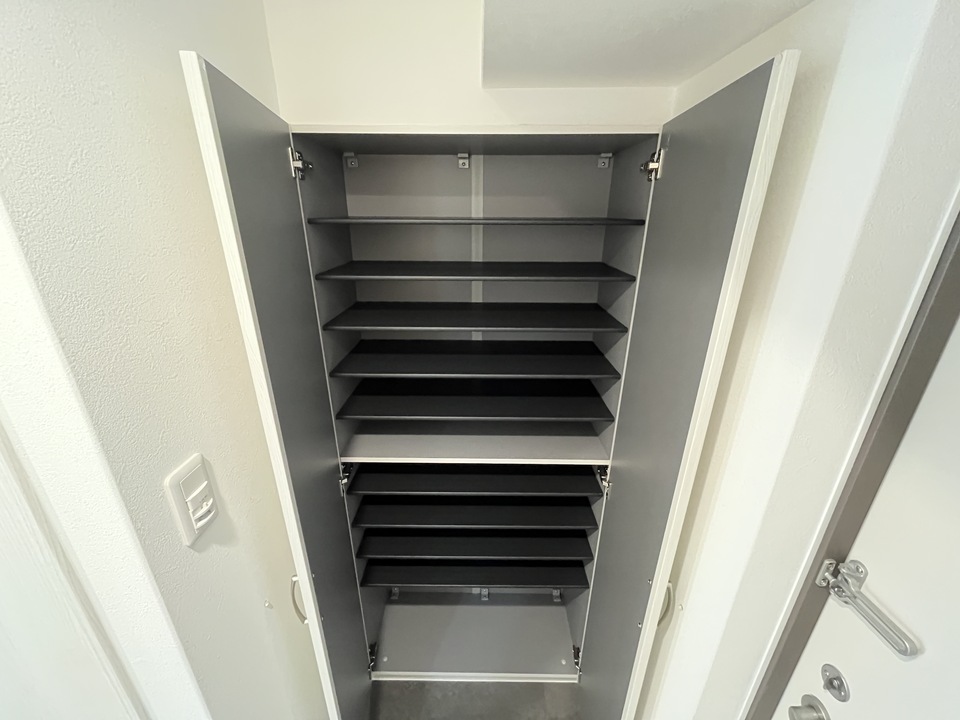 シューズボックス