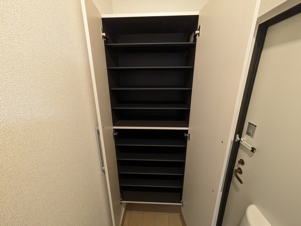 シューズボックス