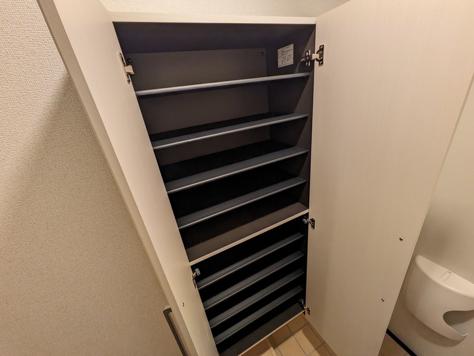 シューズボックス