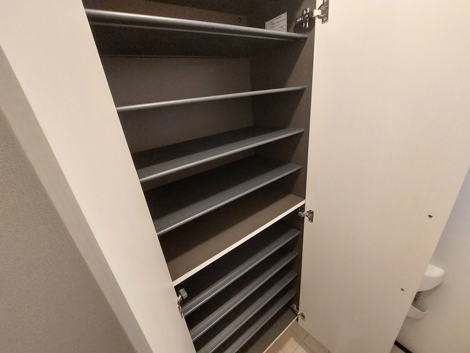 シューズボックス