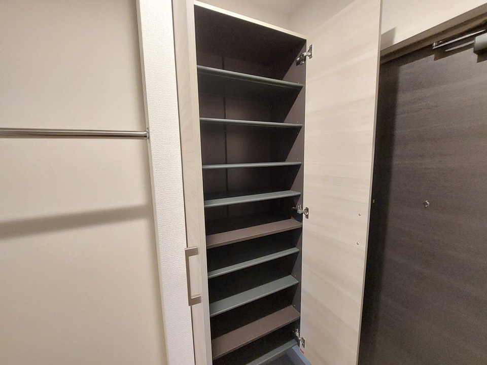 シューズボックス