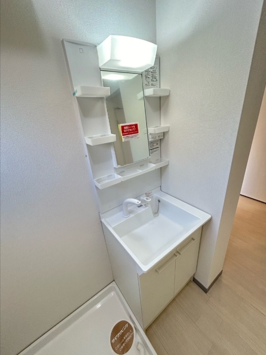 シャワー付洗面化粧台