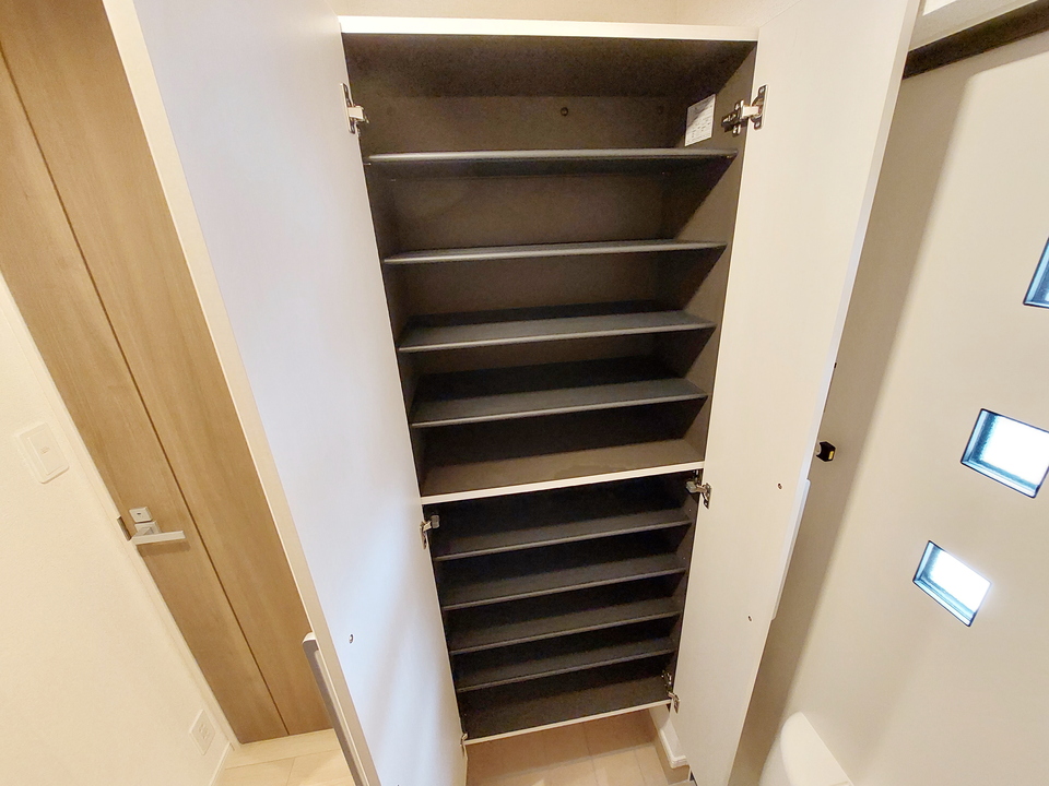 シューズボックス