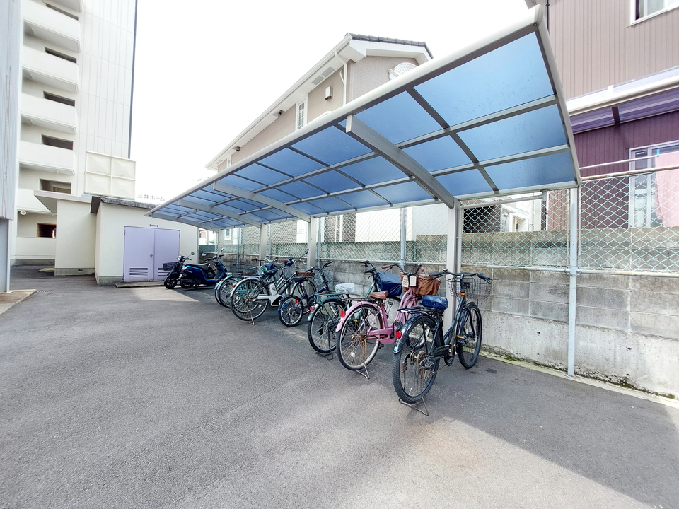 駐輪場