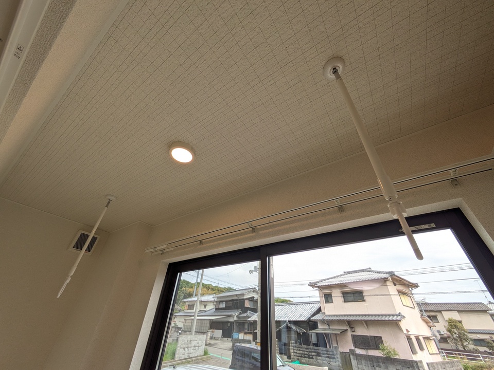 室内物干しユニット