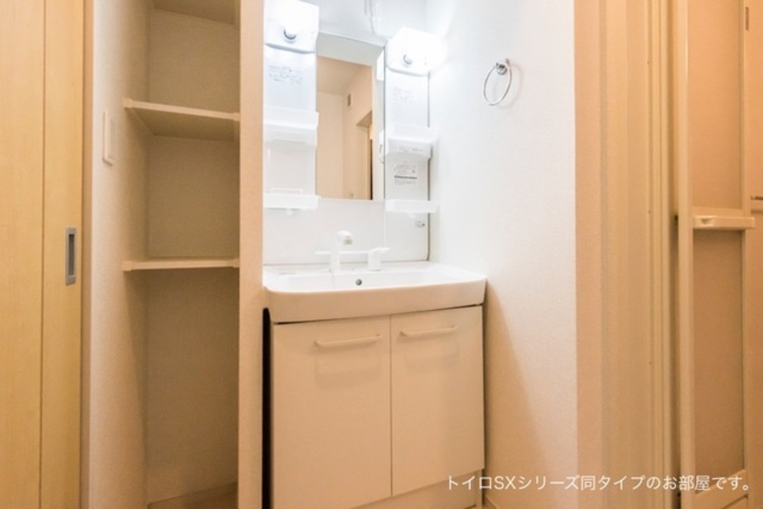 シャワー付洗面化粧台