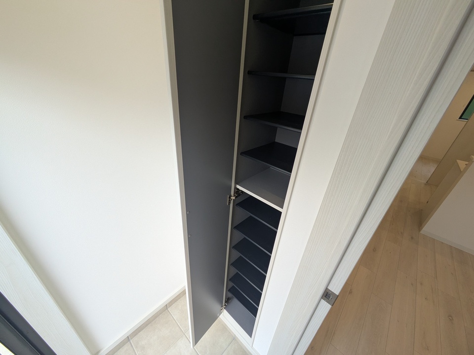 シューズボックス