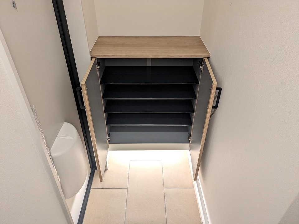 シューズボックス