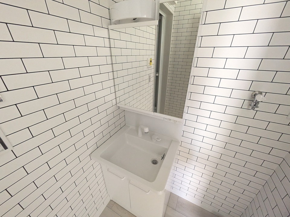 シャワー付洗面化粧台