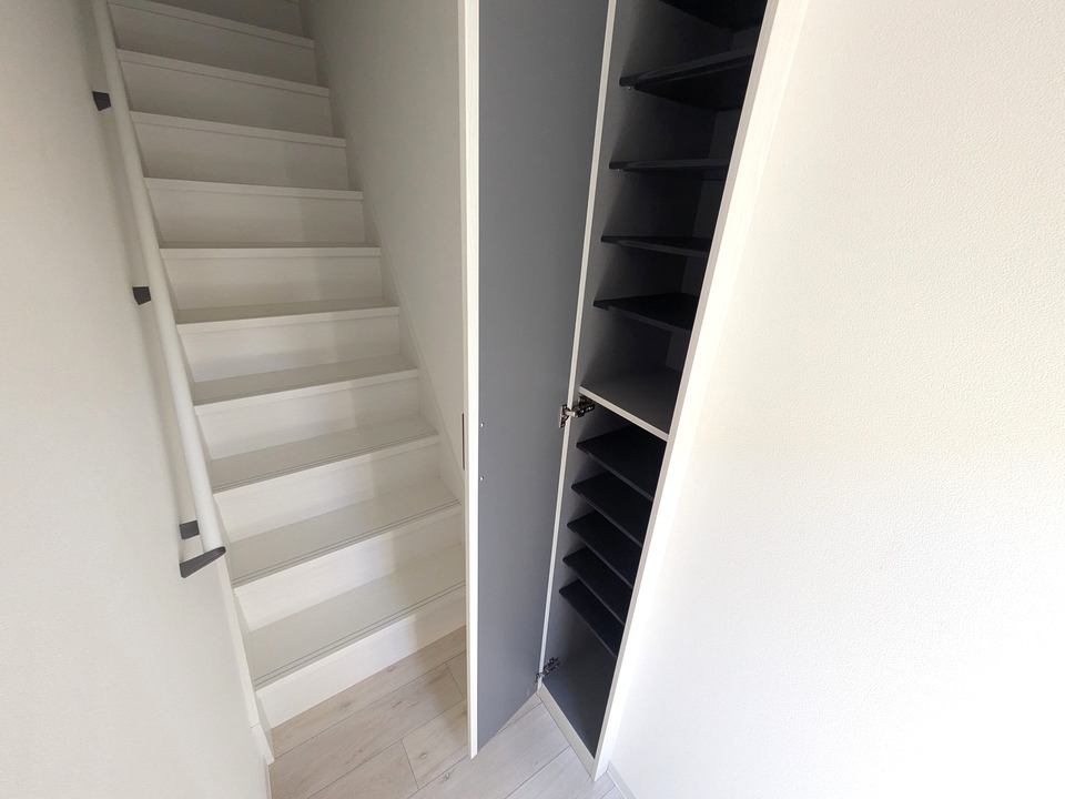 シューズボックス